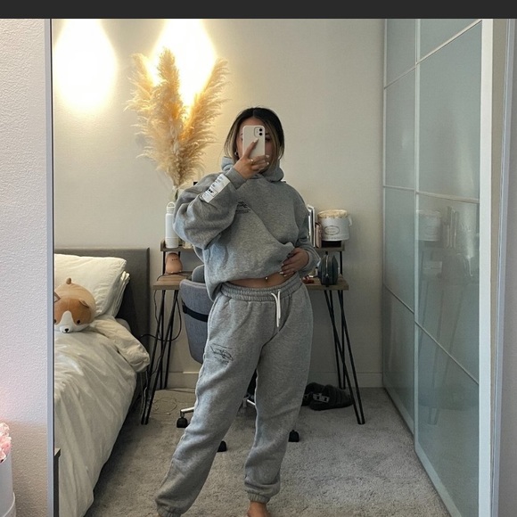 Hoodie and sweatpant set - Picture 1 of 1